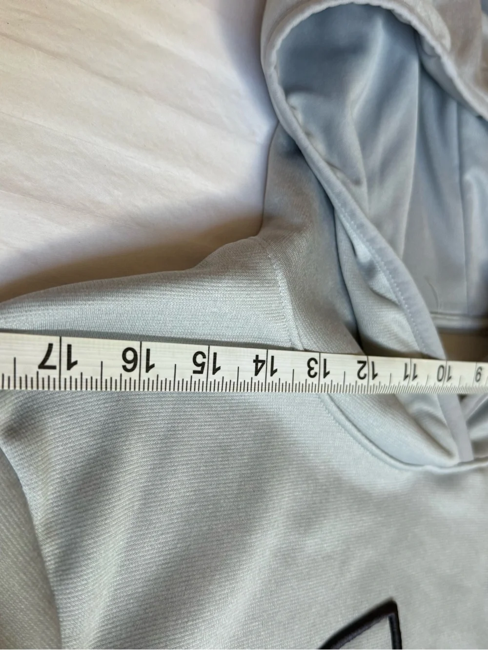 Under Armour Men's Light Gray Hooded Sweatshirt Size L